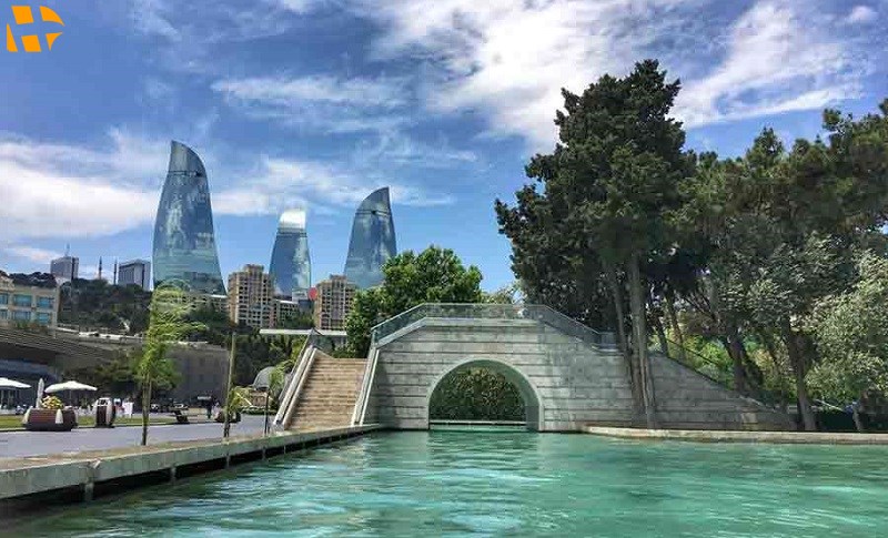 سفر زمینی باکو