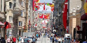 آکسارای کجاست؟