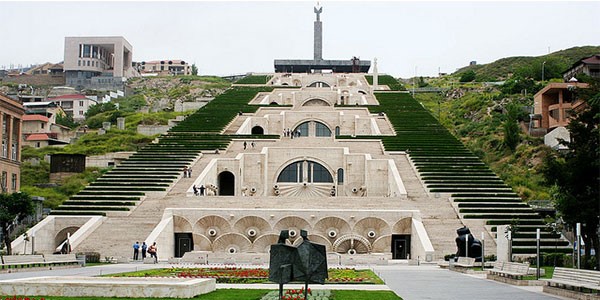 سفر به ایروان