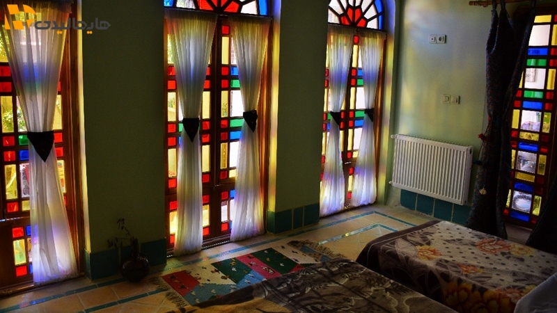 اقامتگاه بوم گردی عمارت هفت رنگ