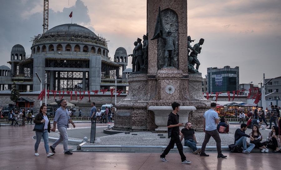 میدان تکسیم