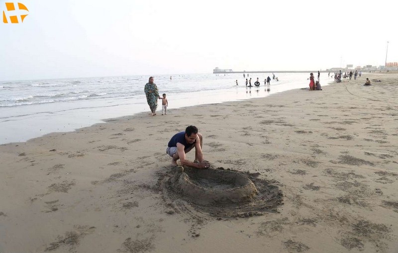 شن بازی در ساحل مرجانی کیش